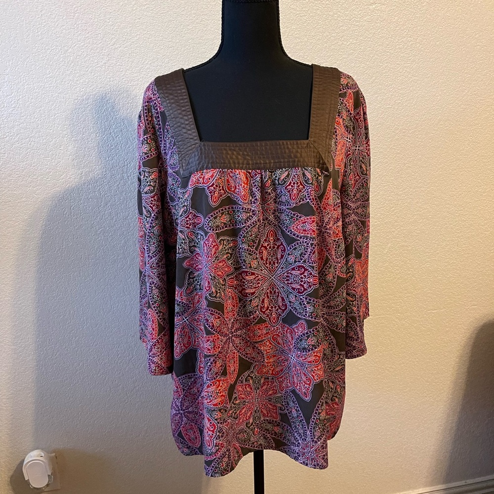 Avenue Blouse